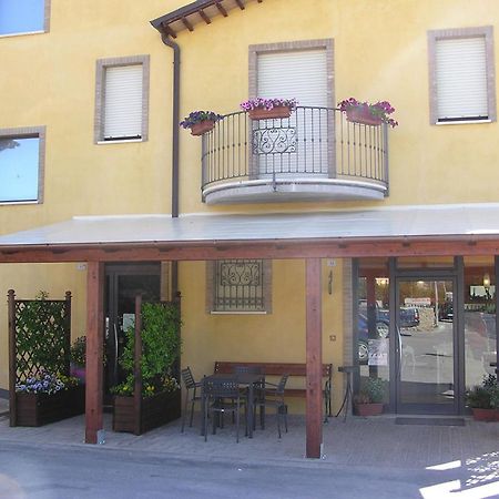 Albergo Le 2 Rose San Severino Marche Buitenkant foto