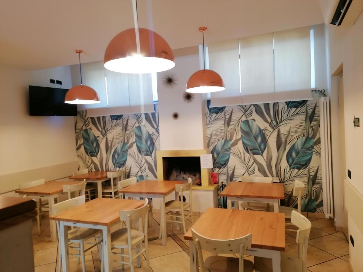 Albergo Le 2 Rose San Severino Marche Buitenkant foto